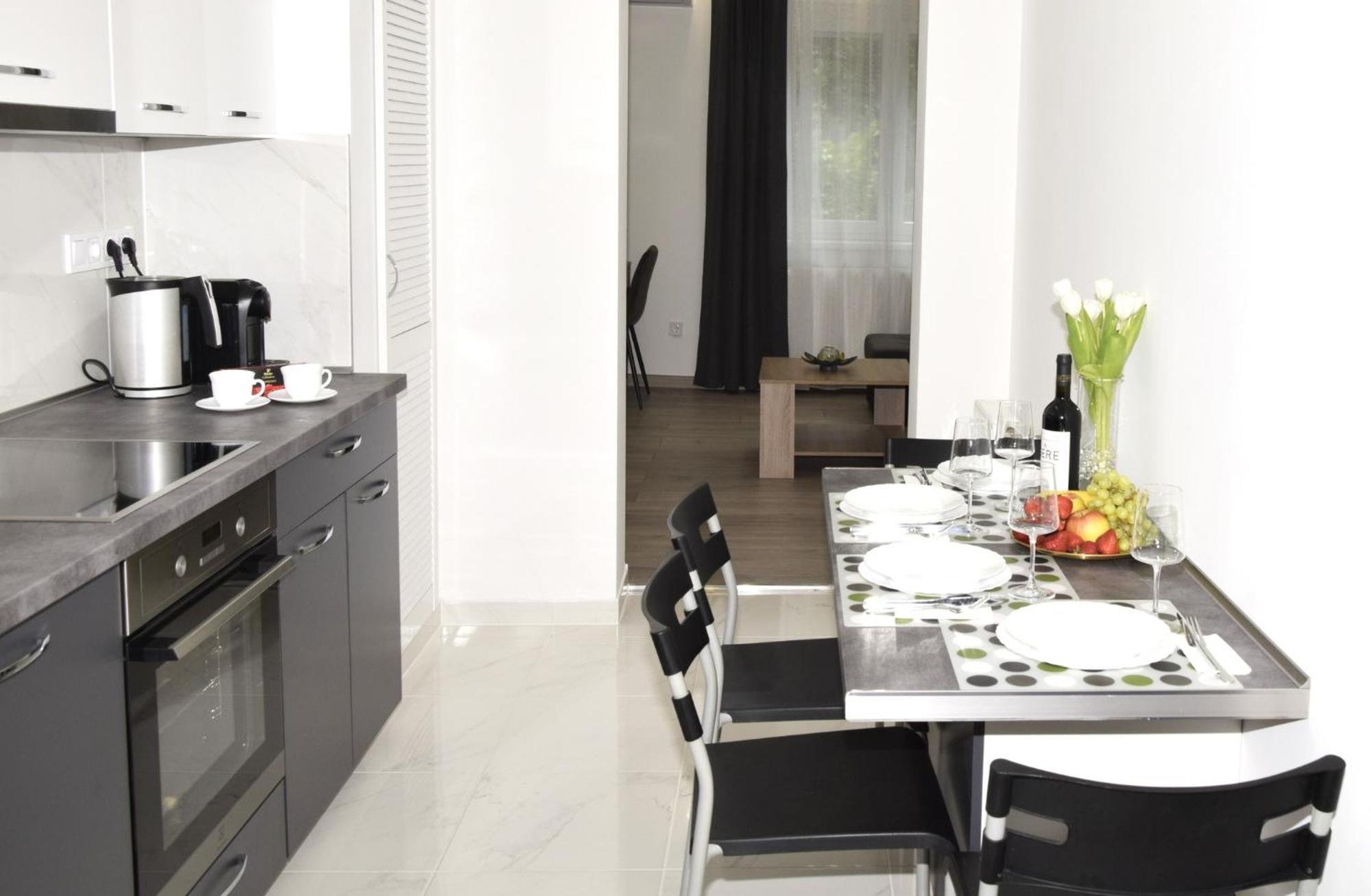 Eria Apartment - City Park Budapest Luaran gambar